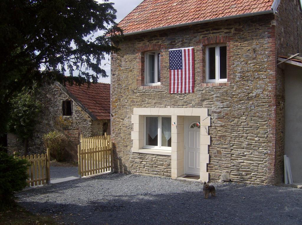 Gite Des Forges Сен-Ло Номер фото